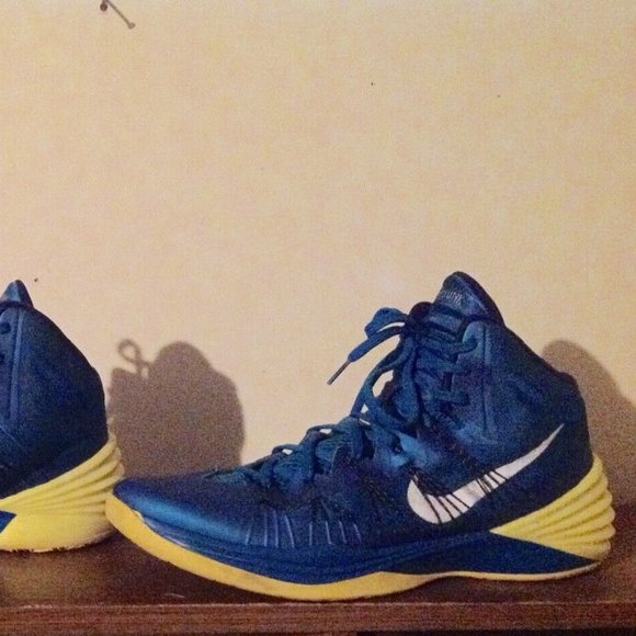 Nike Hyperdunk 2013 shoes for men, size 16